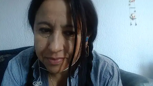 Snapshot of valeriapinter chatting on 05.26.26 valeriapinter online show from 05.26.26