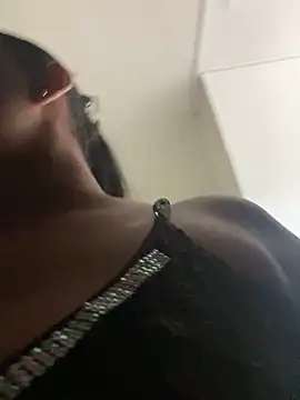 sofia xxx02 online show from 03.15.25